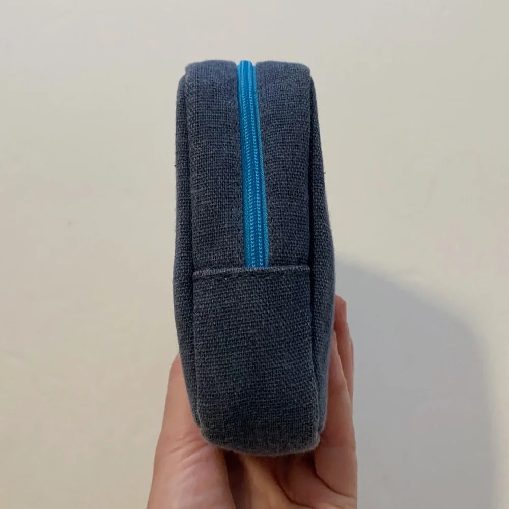 Jantaminiau Small Toiletry/Makeup Bag